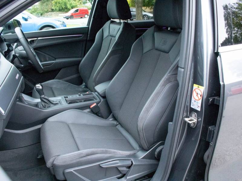 Audi Q3   Registered:2019(68)