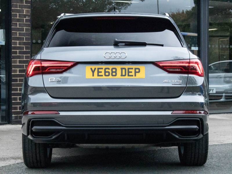 Audi Q3   Registered:2019(68)