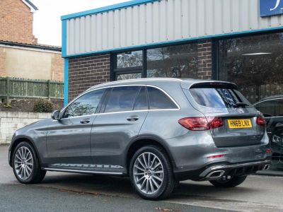 Mercedes-Benz GLC 2.0 GLC 220d 4MATIC AMG Line Premium 9G-Tronic Auto Estate Diesel Selenite Grey Metallic