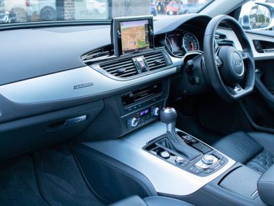 Audi RS6 4.0T FSI V8 Bi-Turbo quattro Auto 560ps Estate Petrol Panther Black Crystal