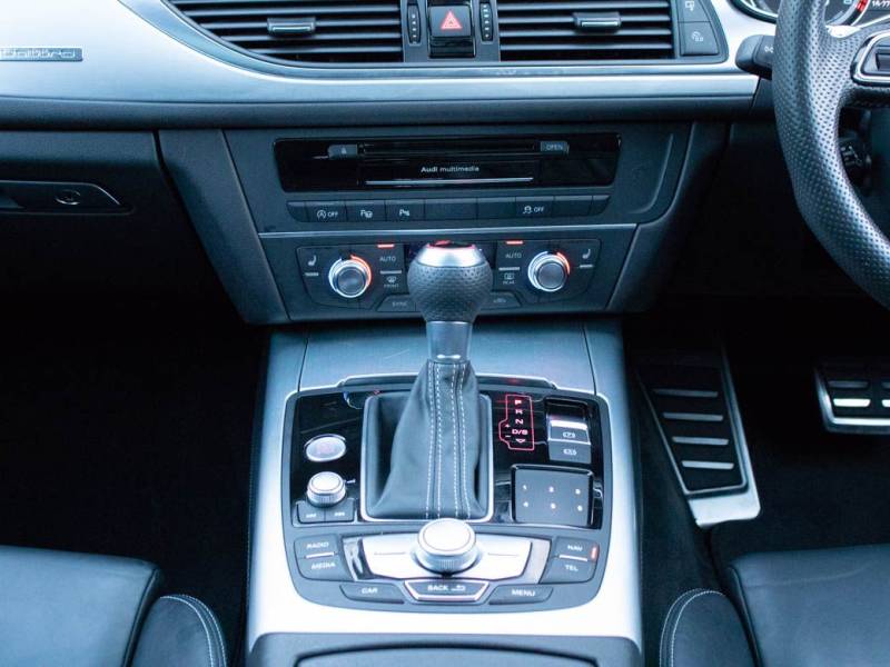 Audi RS6   Registered:2014(14)