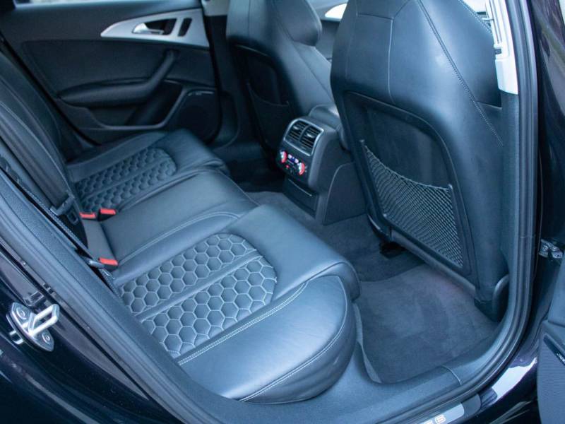 Audi RS6   Registered:2014(14)