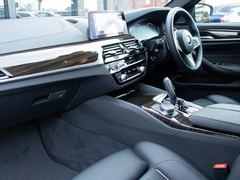 BMW 5 Series   Registered:2018(68)