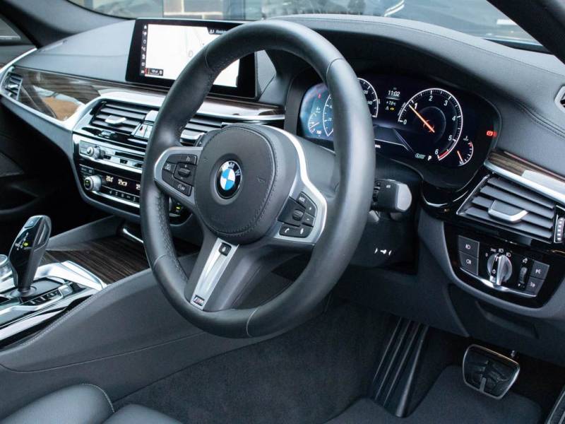 BMW 5 Series   Registered:2018(68)