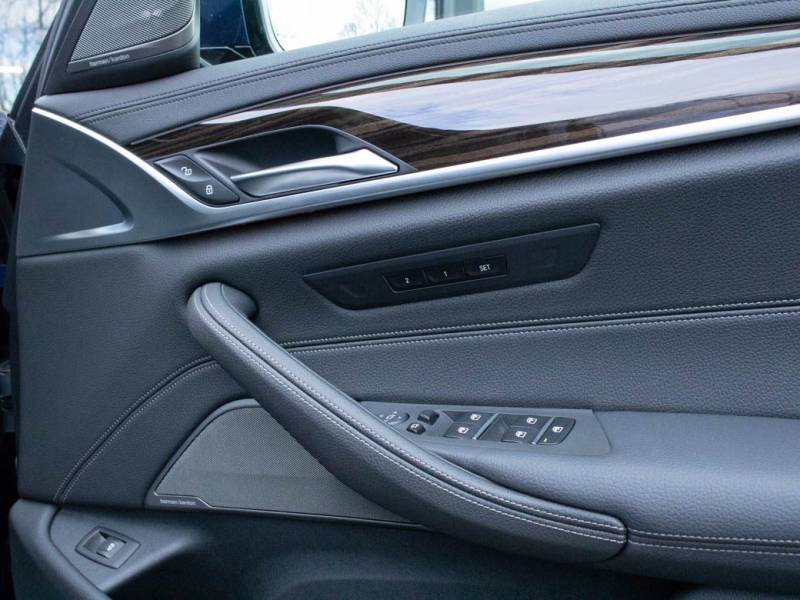 BMW 5 Series   Registered:2018(68)