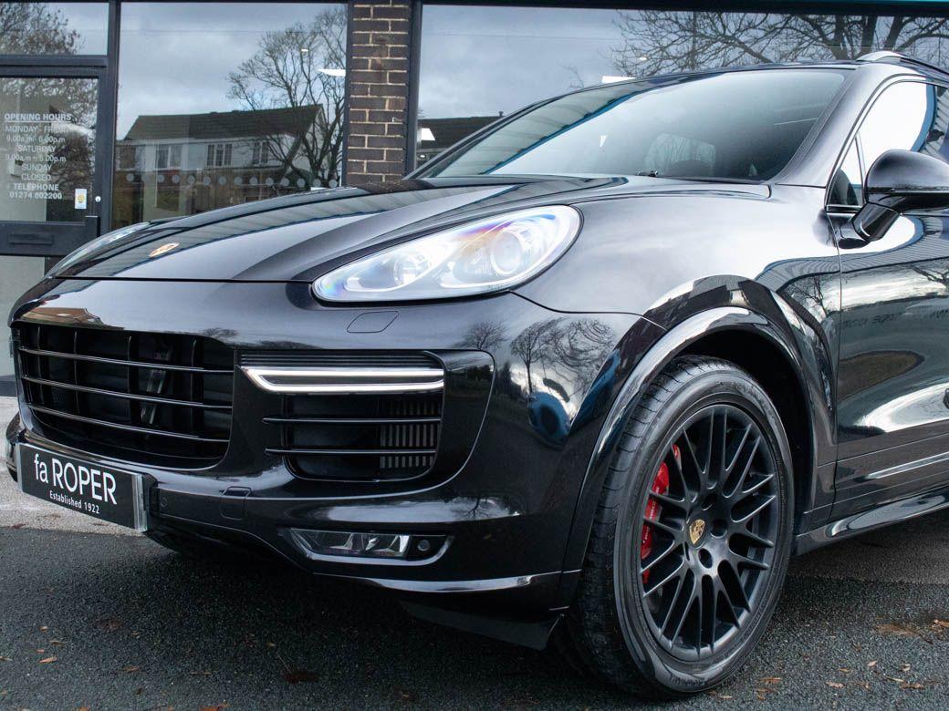 Porsche Cayenne 3.6T V6 GTS AWD Tiptronic S 440ps Estate Petrol Jet Black Metallic