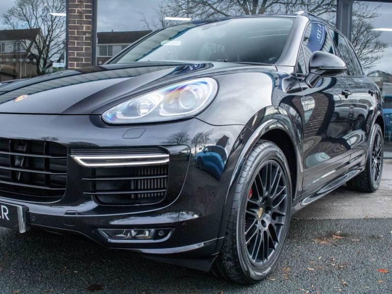 Porsche Cayenne   Registered:2015(65)