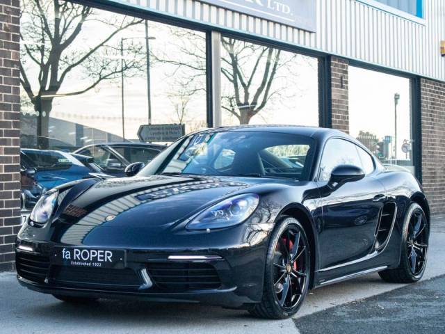 Porsche Cayman 718 Cayman 2.5T S PDK 350ps Coupe Petrol Jet Balck Metallic