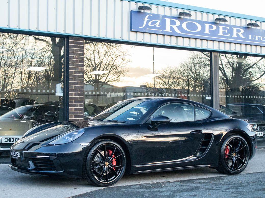 Porsche Cayman 718 Cayman 2.5T S PDK 350ps Coupe Petrol Jet Balck Metallic