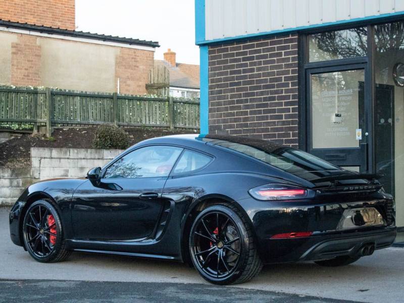 Porsche Cayman   Registered:2018(68)