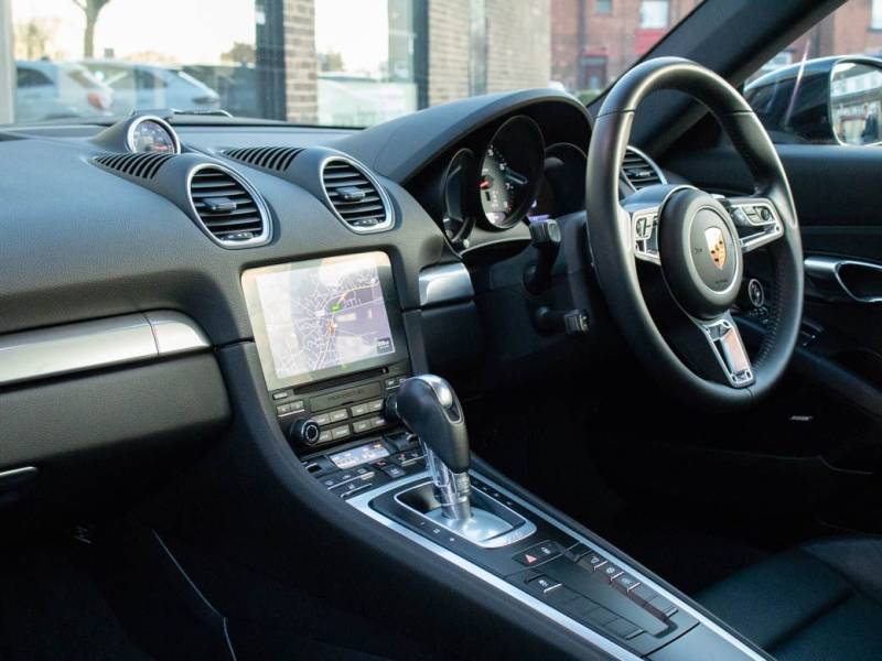 Porsche Cayman   Registered:2018(68)