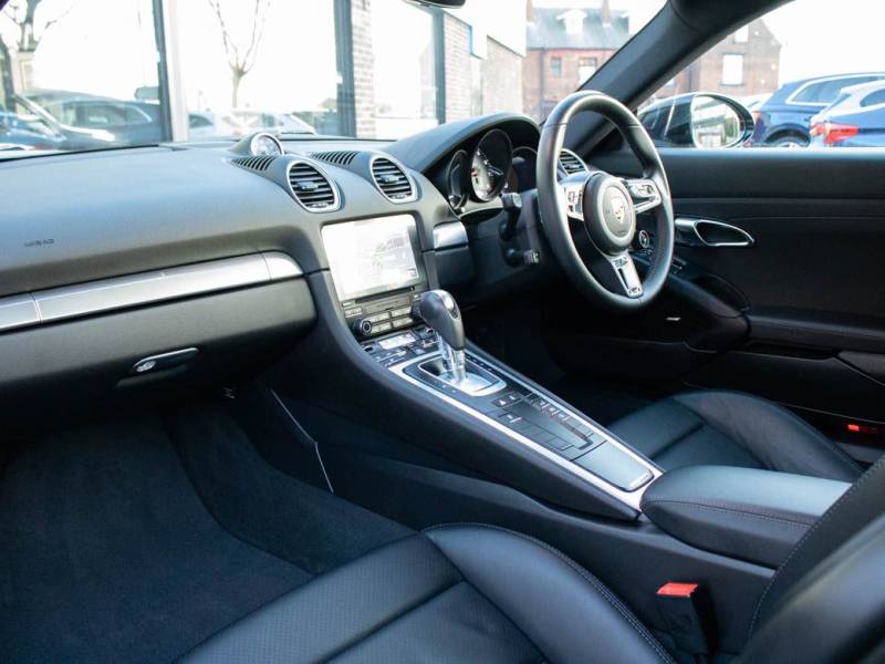 Porsche Cayman   Registered:2018(68)