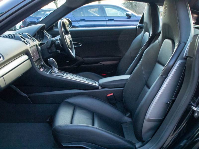 Porsche Cayman   Registered:2018(68)