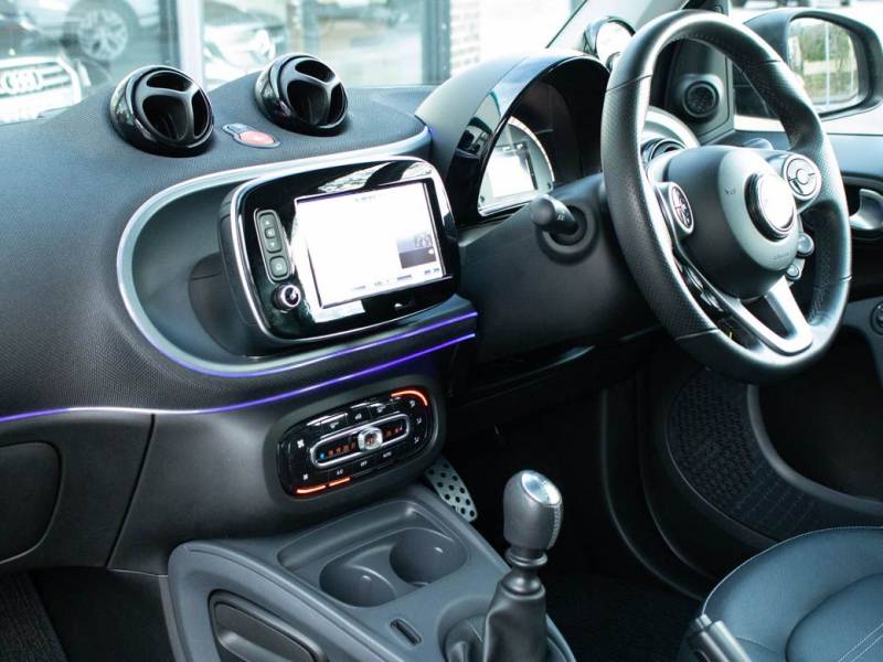 Smart Fortwo Coupe   Registered:2016(66)