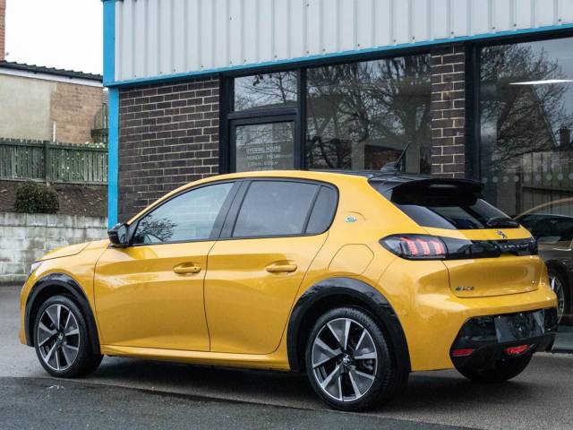 2021 Peugeot 208 0.0 GT Premium e-208 50kWh / 100kW 136 Auto
