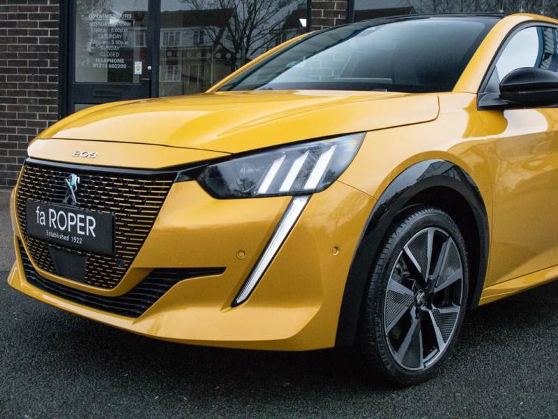 Peugeot 208   Registered:2021(21)