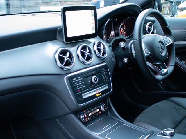 2018 Mercedes-Benz GLA 2.1 GLA 200d 4MATIC AMG Line Auto