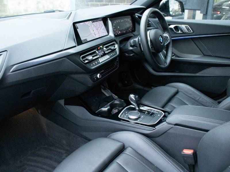 BMW 1 Series   Registered:2020(70)