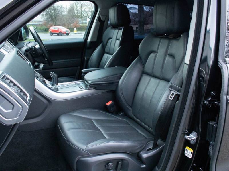 Land Rover Range Rover Sport   Registered:2015(65)