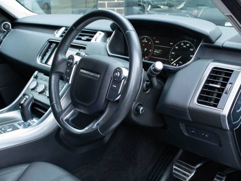 Land Rover Range Rover Sport   Registered:2015(65)