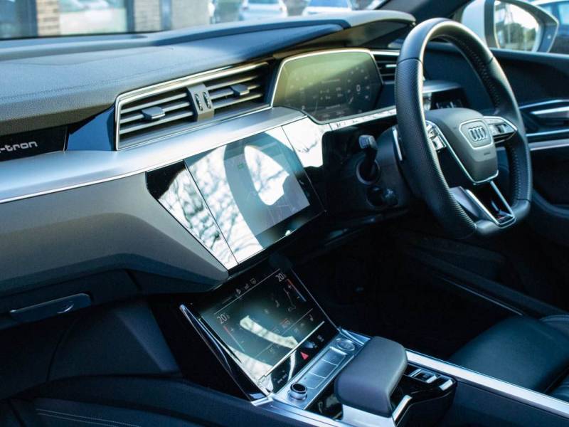 Audi E Tron   Registered:2020(20)