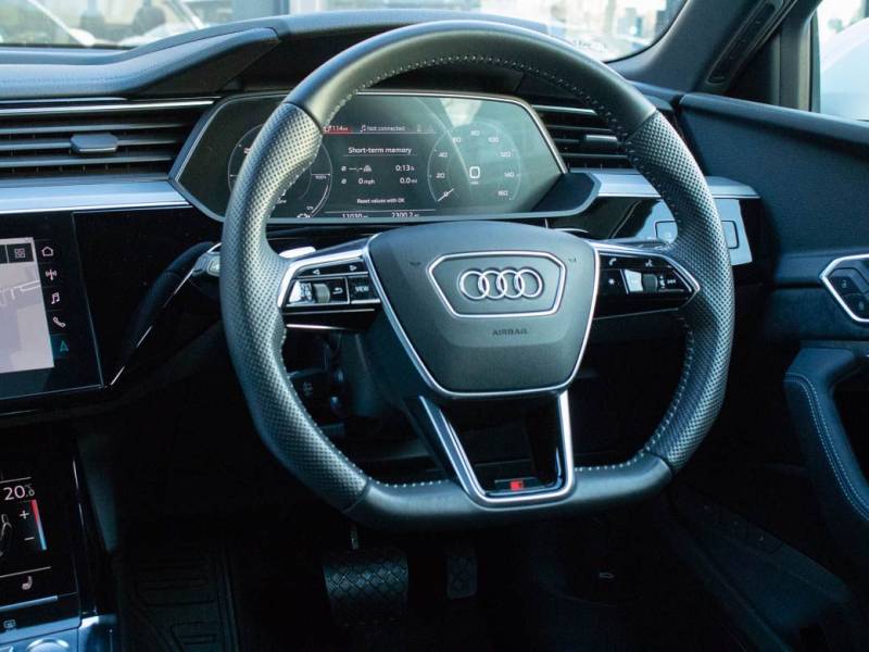 Audi E Tron   Registered:2020(20)