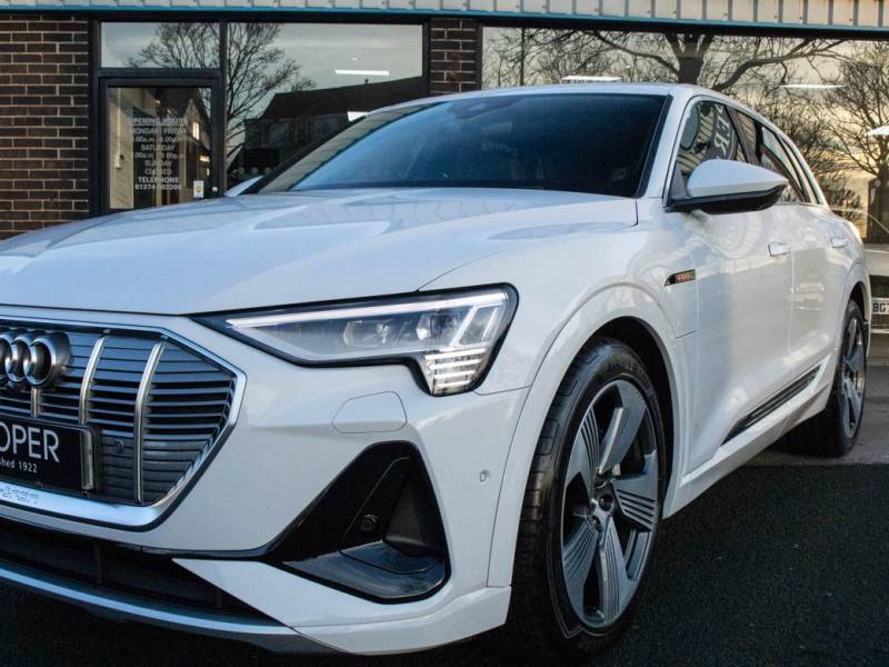 Audi E Tron   Registered:2020(20)