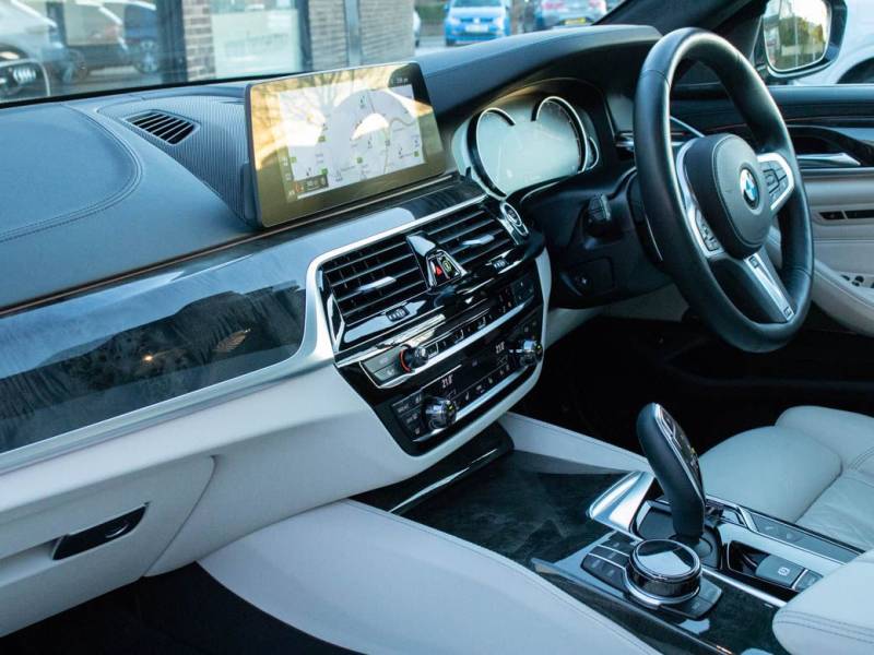 BMW 5 Series   Registered:2017(67)