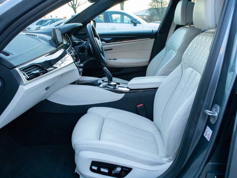 BMW 5 Series   Registered:2017(67)