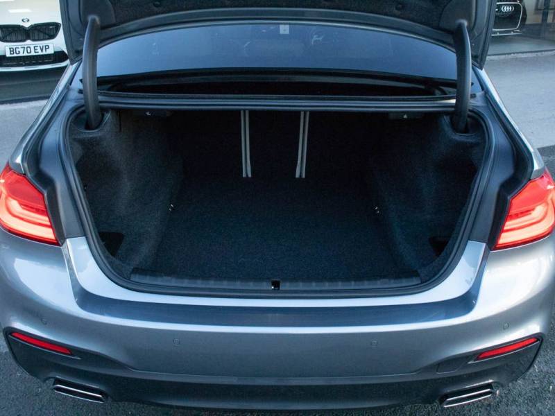 BMW 5 Series   Registered:2017(67)