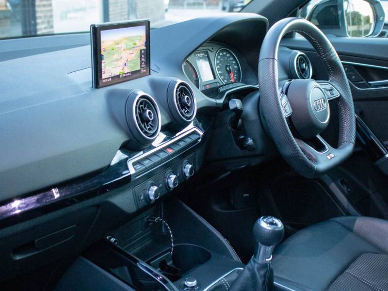 Audi Q2   Registered:2020(20)