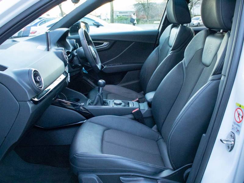 Audi Q2   Registered:2020(20)