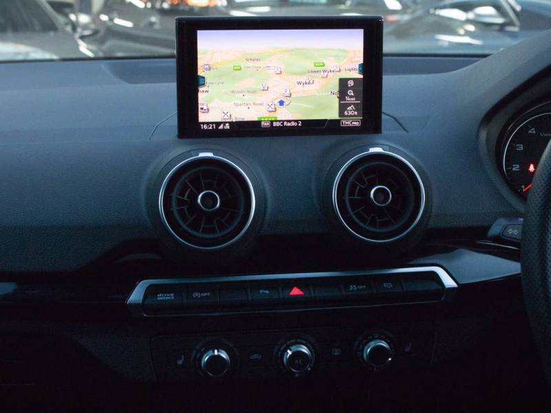 Audi Q2   Registered:2020(20)