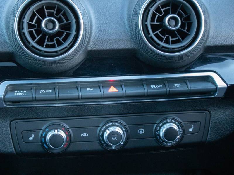 Audi Q2   Registered:2020(20)