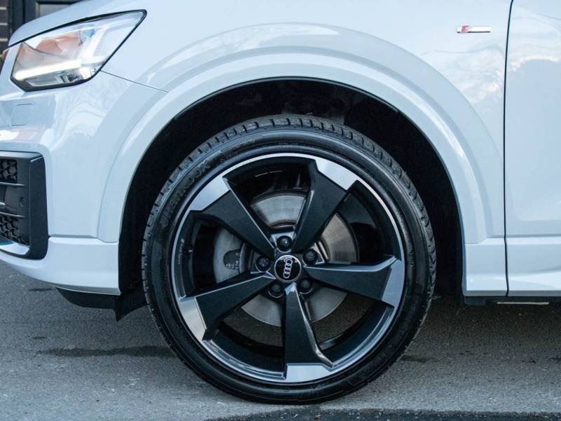 Audi Q2   Registered:2020(20)