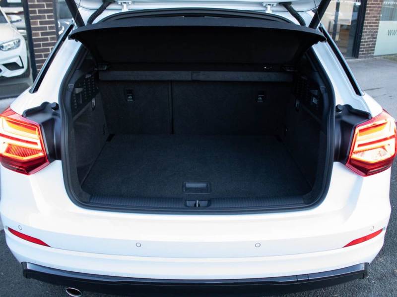 Audi Q2   Registered:2020(20)