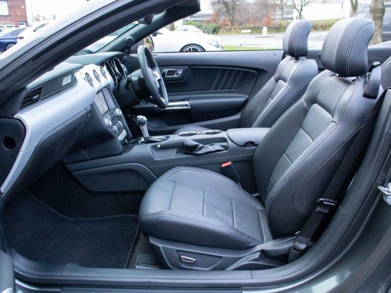 Ford Mustang   Registered:2018(18)