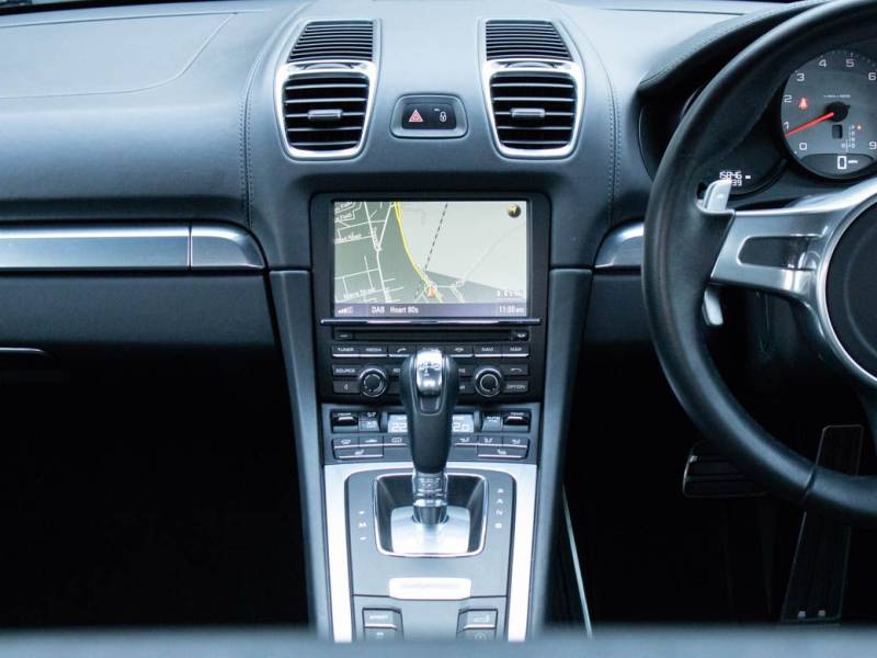 Porsche Cayman   Registered:2015(15)