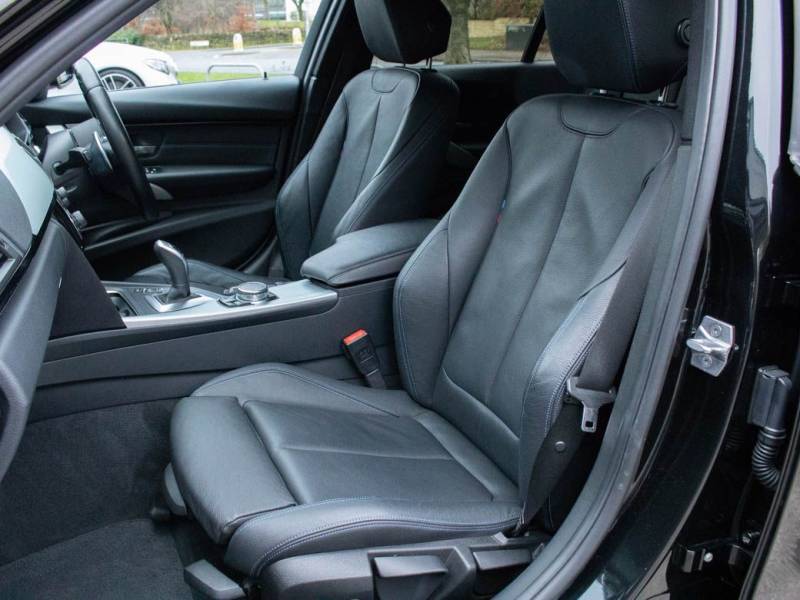 BMW 3 Series   Registered:2017(67)