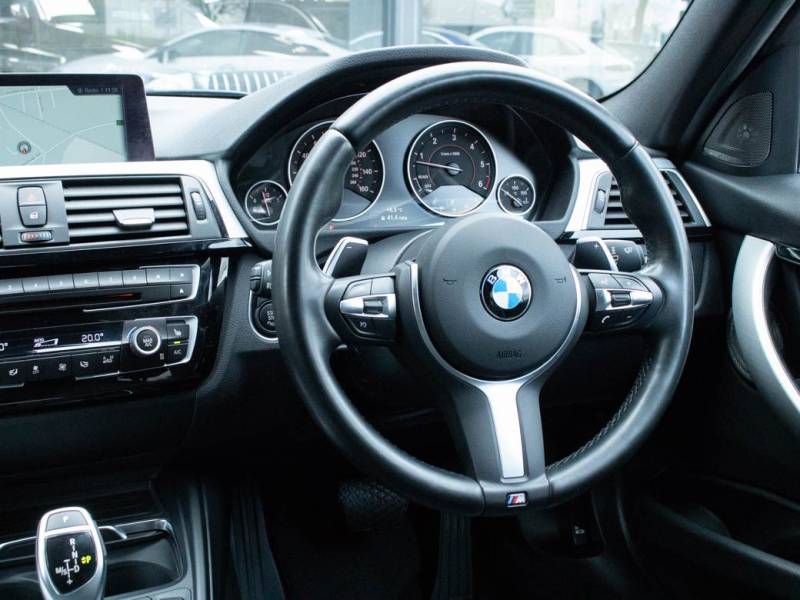 BMW 3 Series   Registered:2017(67)