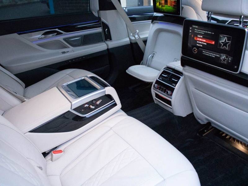 BMW 7 Series   Registered:2018(68)