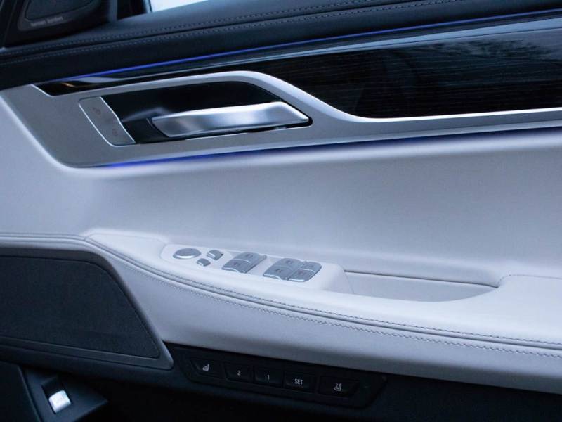 BMW 7 Series   Registered:2018(68)