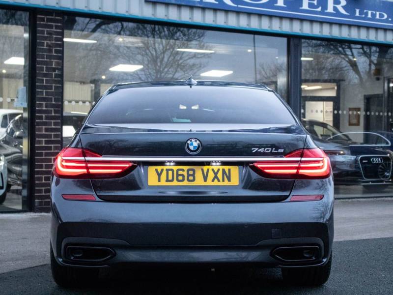 BMW 7 Series   Registered:2018(68)