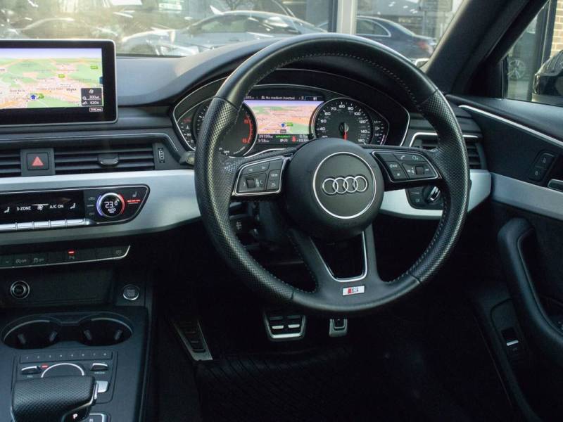 Audi A4 Avant   Registered:2016(66)