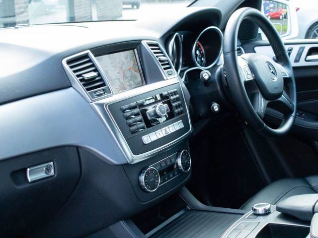 2012 Mercedes-Benz M Class 2.1 ML250 CDi BlueTEC Special Edition Auto