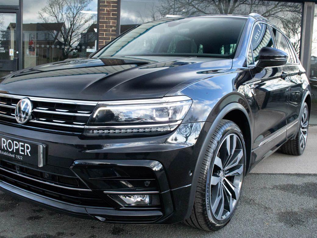 Volkswagen Tiguan 2.0 TDi R-Line Tech Manual 6 Speed 150ps Estate Diesel Deep Black Pearl