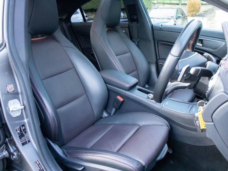 Mercedes Benz CLA   Registered:2017(66)