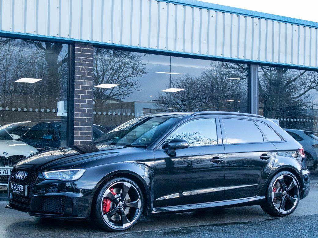 Audi RS3 2.5 TFSI RS3 quattro S-tronic 367ps Hatchback Petrol Mythos Black Metallic