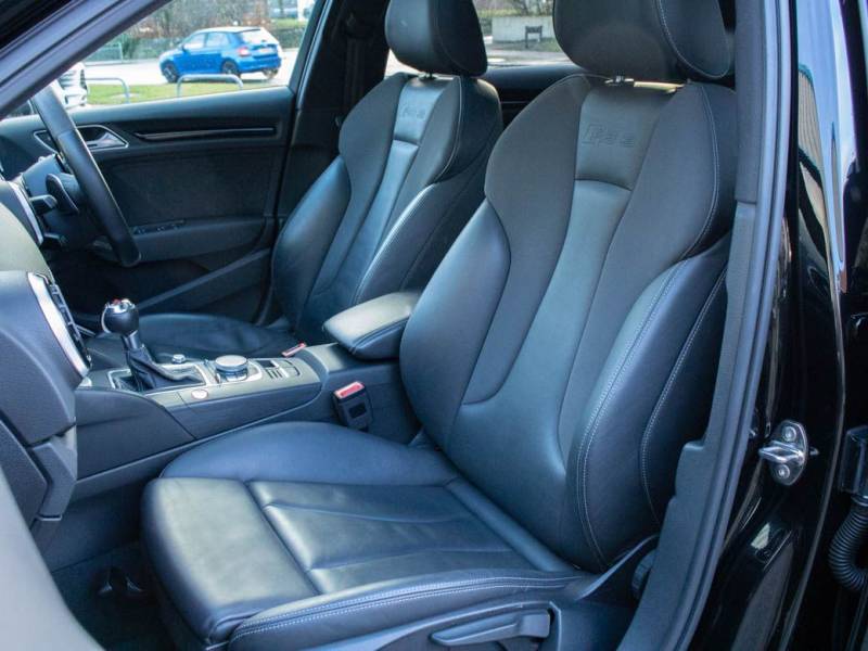 Audi RS3   Registered:2015(65)