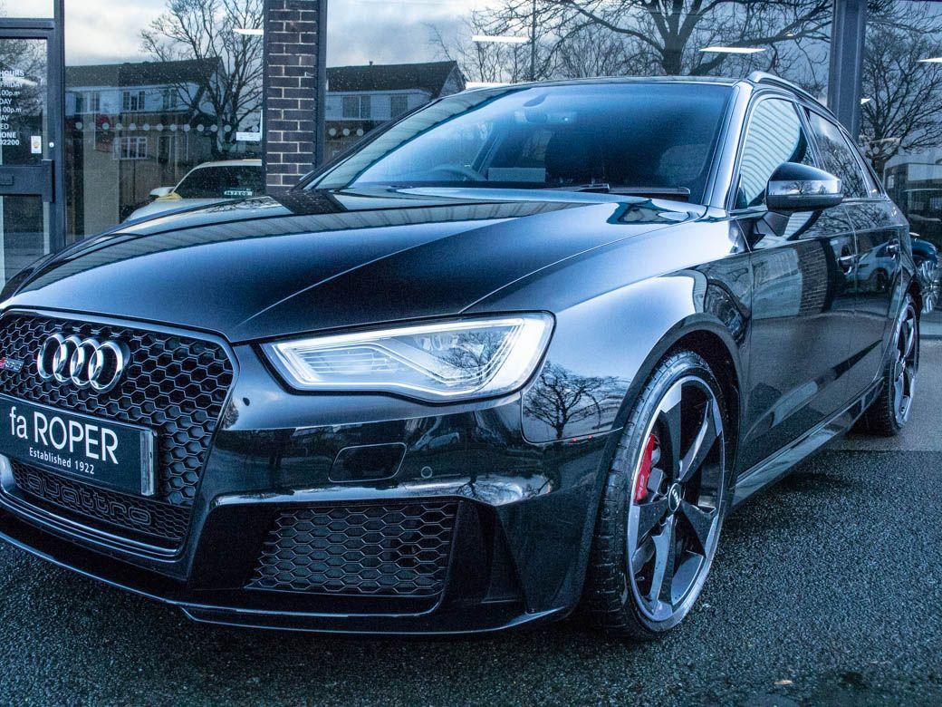 Audi RS3 2.5 TFSI RS3 quattro S-tronic 367ps Hatchback Petrol Mythos Black Metallic